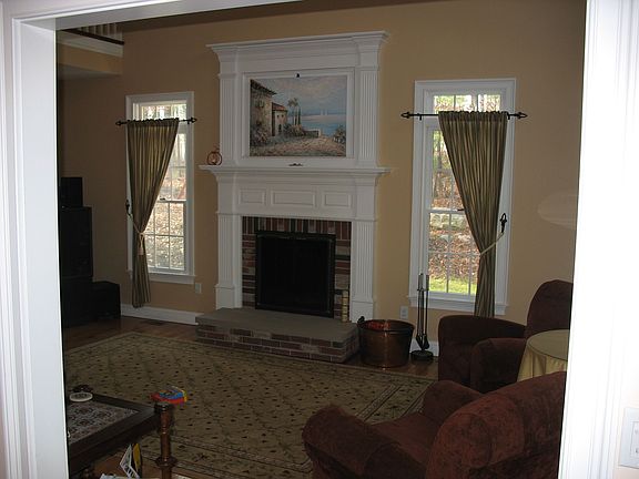 Family Room w/Fire Place