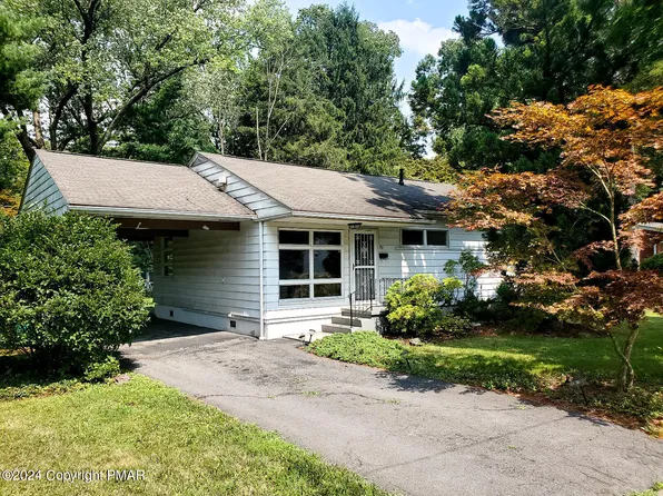 82 Ransberry Ave, East Stroudsburg, PA 18301