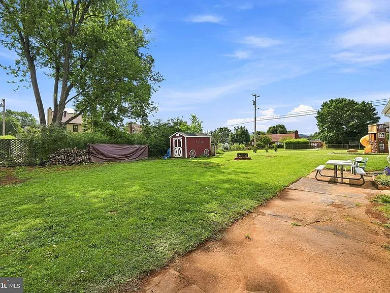 407 Manassas Ave — Photo 36