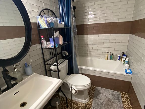 5th image of 1467 Bedford Ave APT 3