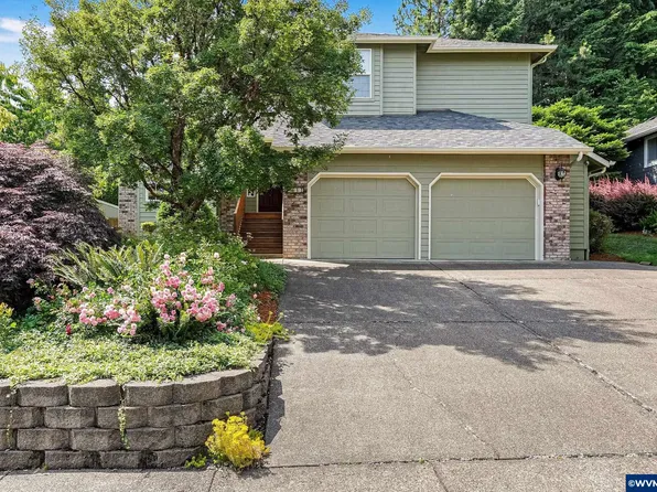 2110 Woodhaven Ct NW, Salem, OR 97304