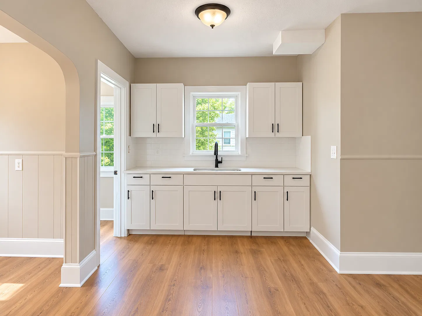 4 bed, 2400 sqft, $1,850 — Photo 3