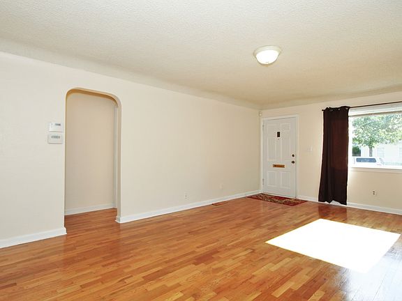 5th image of 6840 S Junett St