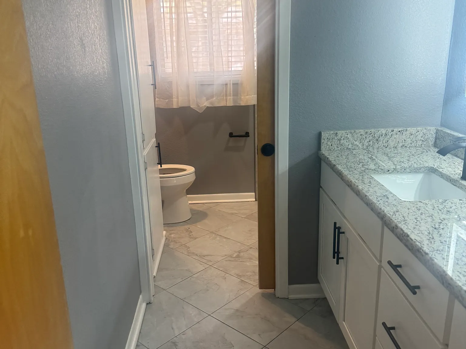 3 bed, 2001 sqft, $2,000 — Photo 4