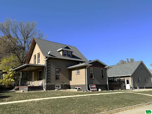 1001 S 2nd Ave, Rock Rapids, IA 51246