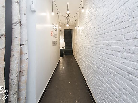 5th image of 46 Hancock St #3