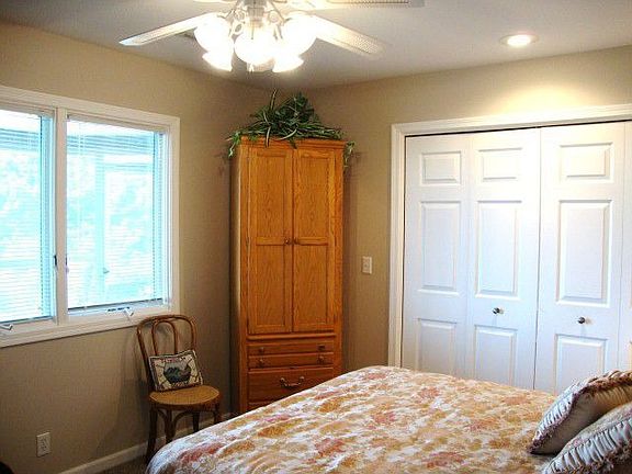 2nd image of 3617 Cottonwood Cir