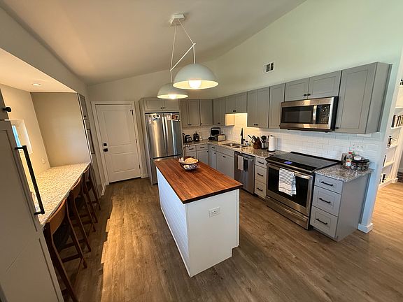 3rd image of 1208 Decoy Ct