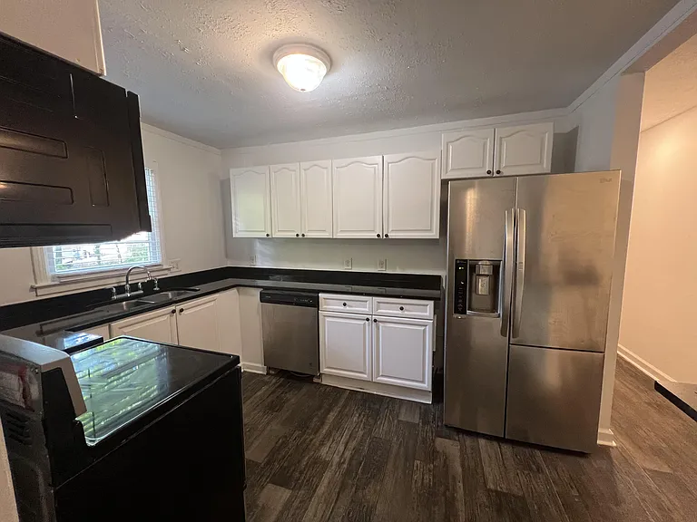 Hilltop Circle Ext SW — Photo 9
