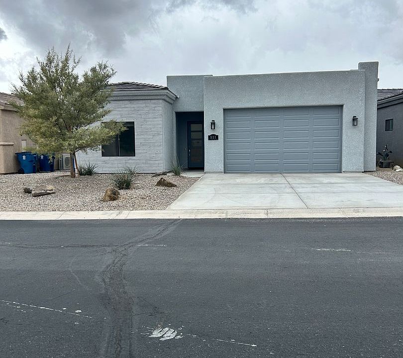 1st image of 811 Malibu Dr