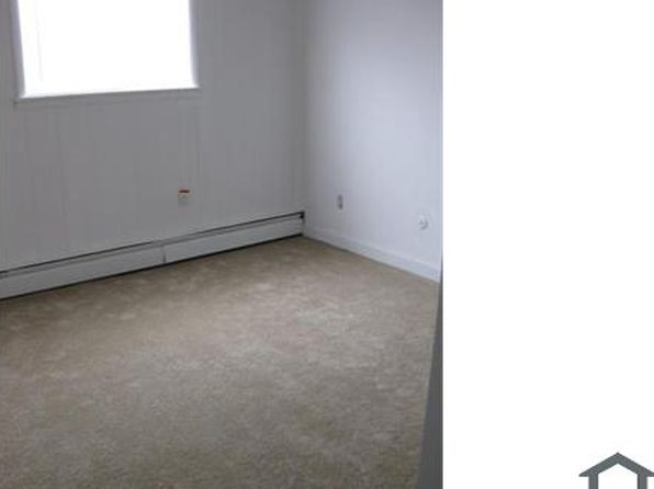 57 Harvey Pl