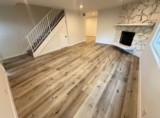 1452 Berkeley St APT 1, Santa Monica, CA 90404