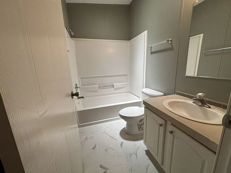 20 Glen Cove Ct #46 — Photo 7