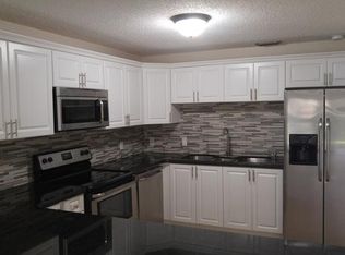 22065 Las Brisas Cir APT 402, Boca Raton, FL 33433