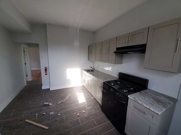 5th image of 157 Virginia Ave #22Y