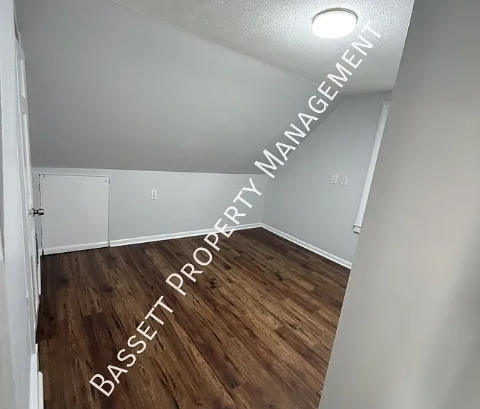 538 2nd Ave #2 — Photo 32