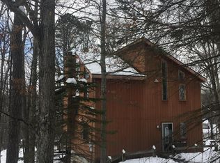 2214 Exeter Ct, Bushkill, PA 18324