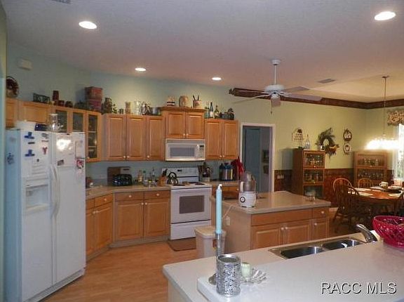 3rd image of 4762 N Mangrove Way