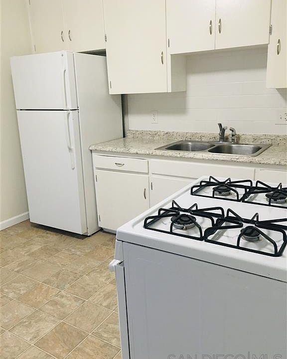 1st image of 3108 1/2 Carleton St