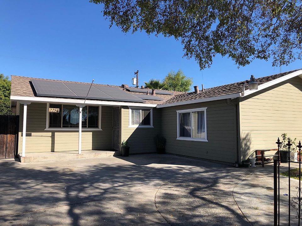 1st image of 2258 Lanai Ave