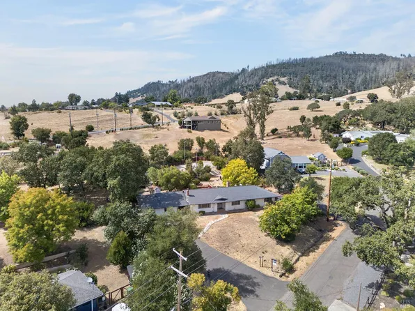 873 Wildwood Trail, Santa Rosa, CA 95409