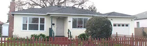 20735 Garden Ave photo 1