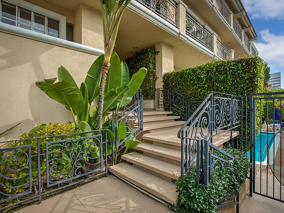 5th image of 1011 4th St APT 202