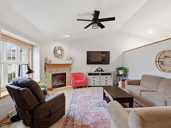 3rd image of 22 Spencer Village Ct