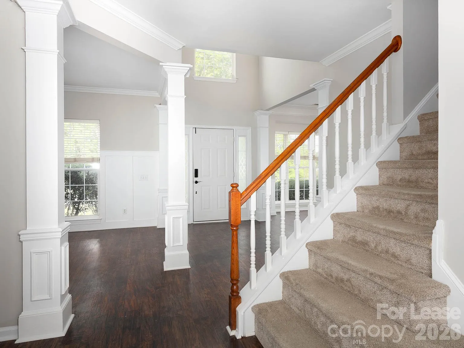 5 bed, 2.5 bath, 2882 sqft, $3,100 — Photo 4