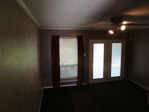 2nd image of 1835 Whitecliff Dr
