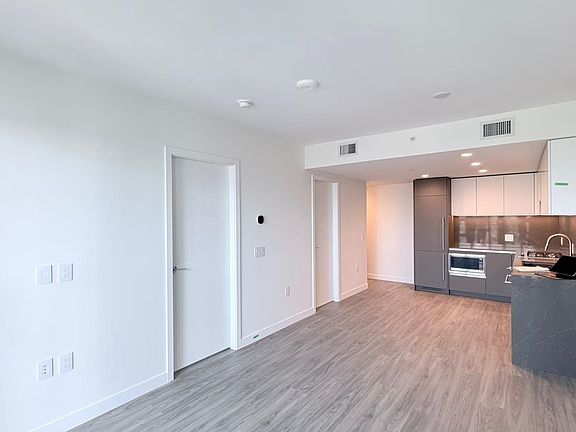 3rd image of 2135 Springer Ave #3701