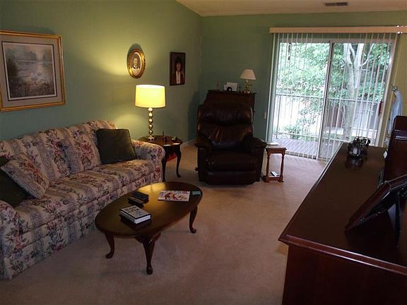 3rd image of 5242 Farm House Ln Unit 32