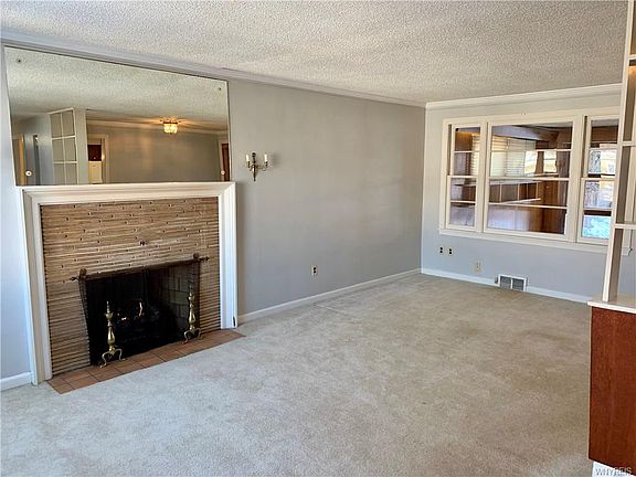 5th image of 24 Bissell Dr