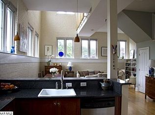 41 N Augusta St APT 104, Staunton, VA 24401