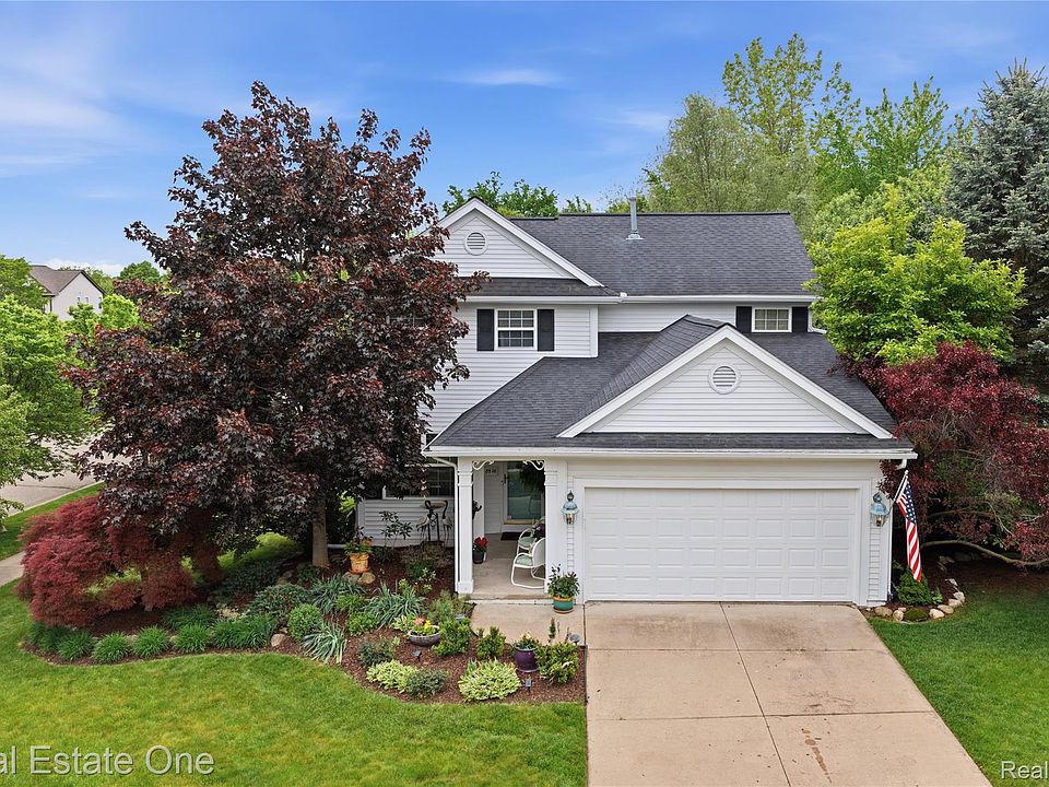 1st image of 8576 Barrington Dr