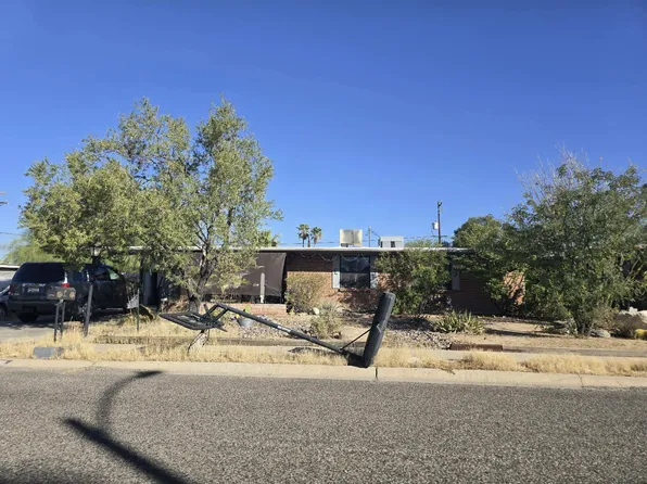 6141 E Calle Aurora, Tucson, AZ 85711