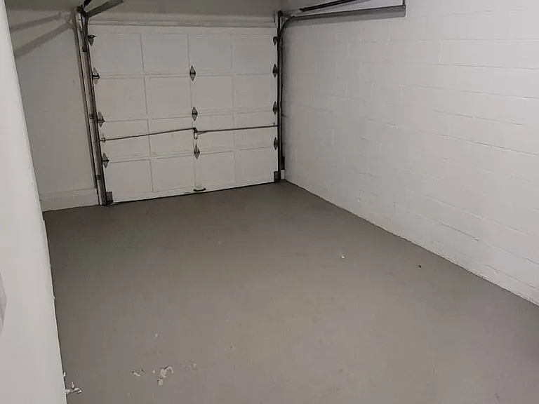 One car space garage