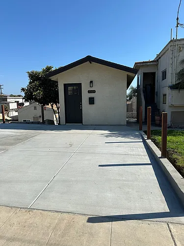 3509 L St Photo 1