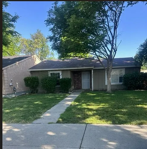 3335 Riverton Way Photo 1