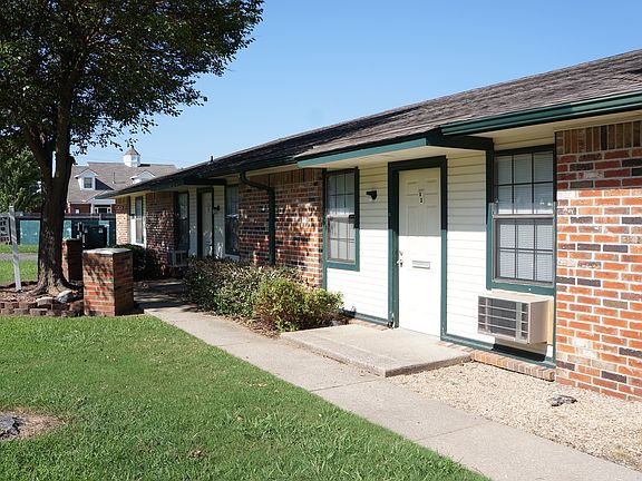 2nd image of 306 N Davis Ave APT 4C