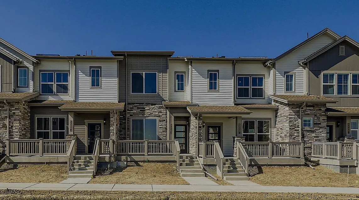 3 bed, 2.5 bath, 1529 sqft, $3,000 — Photo 1