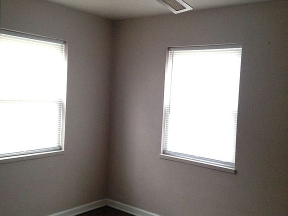 3rd image of 3111 Princeton Dr