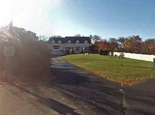 3 Uptack Rd, Groveland, MA 01834