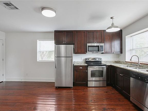 2nd image of 1417 Annunciation St APT C
