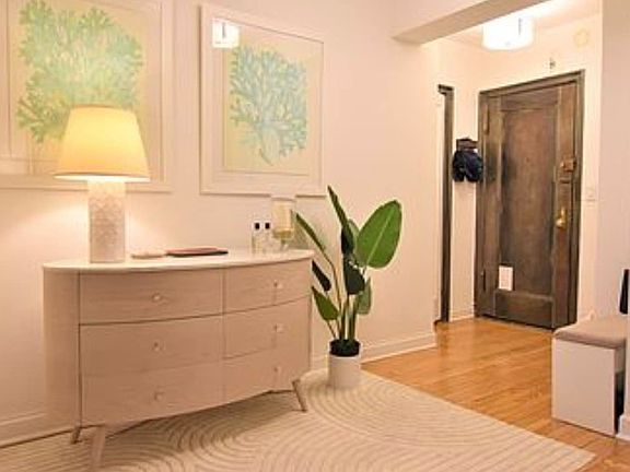 4th image of 31 E 12th St APT 3E