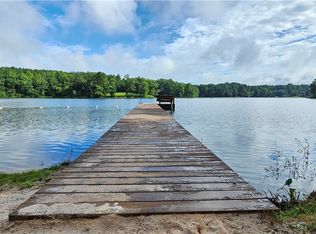 32 Hillcrest Dr, Columbia, VA 23038