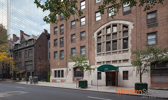 Sold by Modern Spaces | media 27