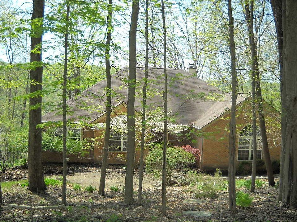 1st image of 345 Pinetree Dr