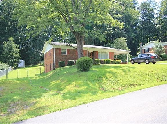 2nd image of 3026 Spencer Heights Dr