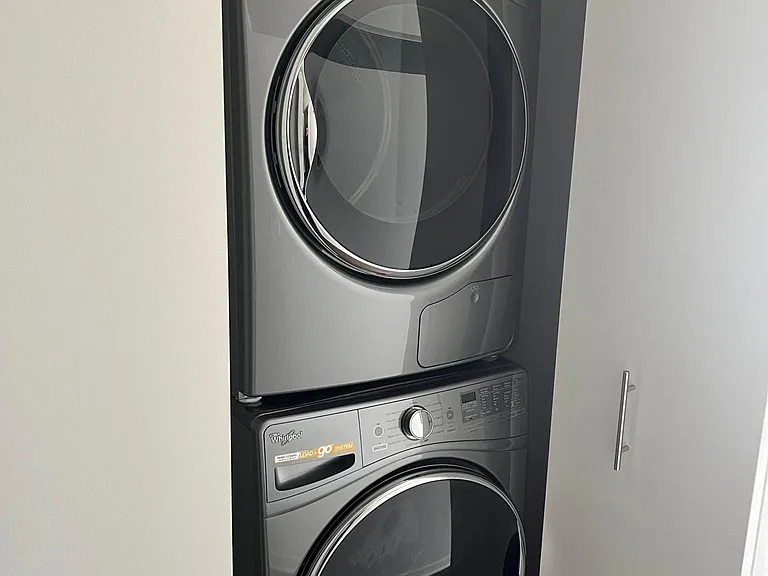 Front load washer & dryer